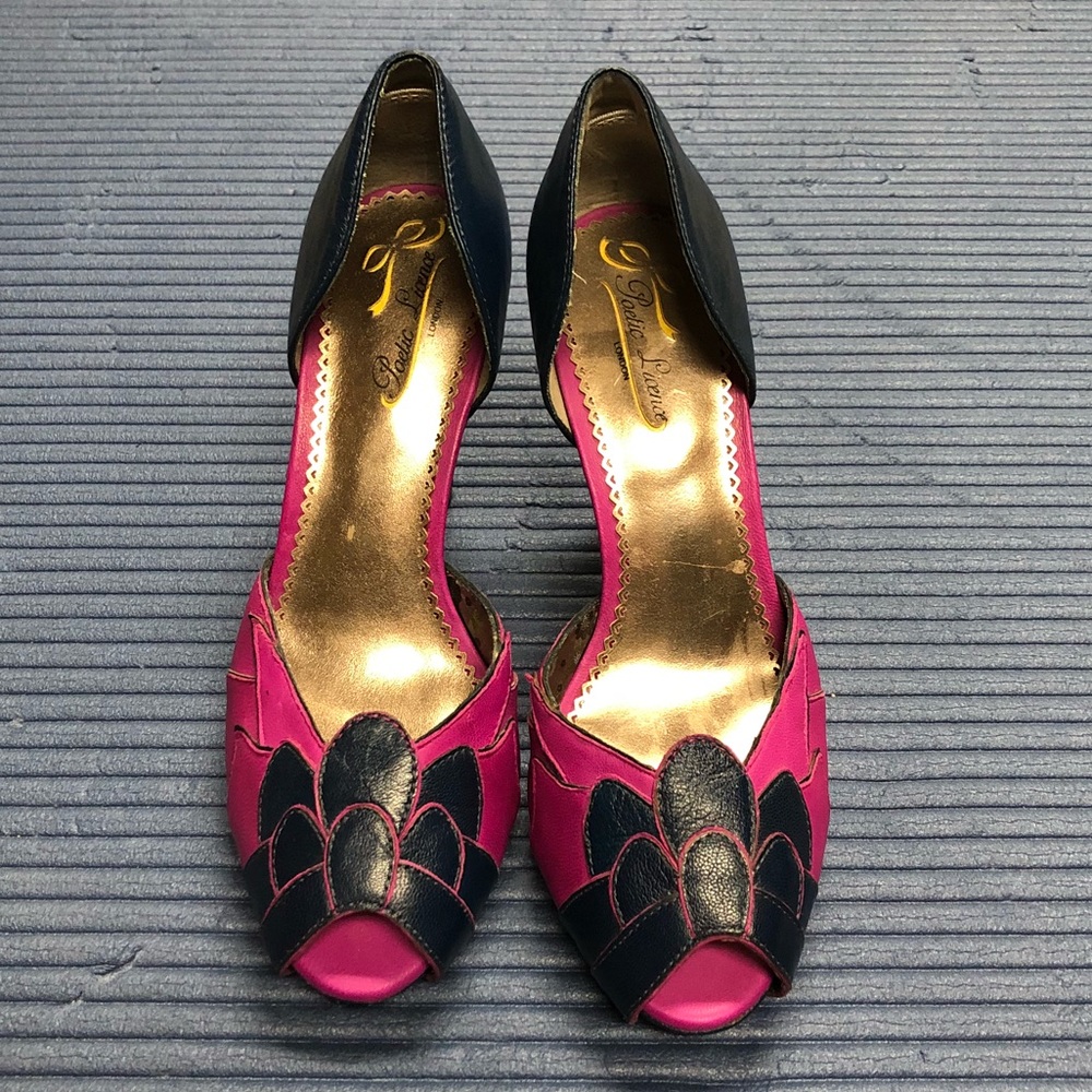 Poetic License Feel The Rythym pumps